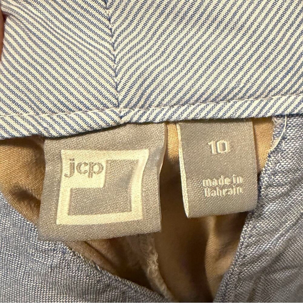 JCPenney khaki Capri pants slacks - Picture 6 of 7